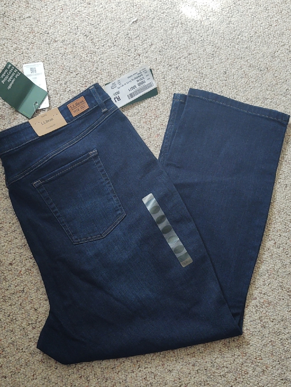 L.L. BeanFlex Straight-Leg Jeans 26W